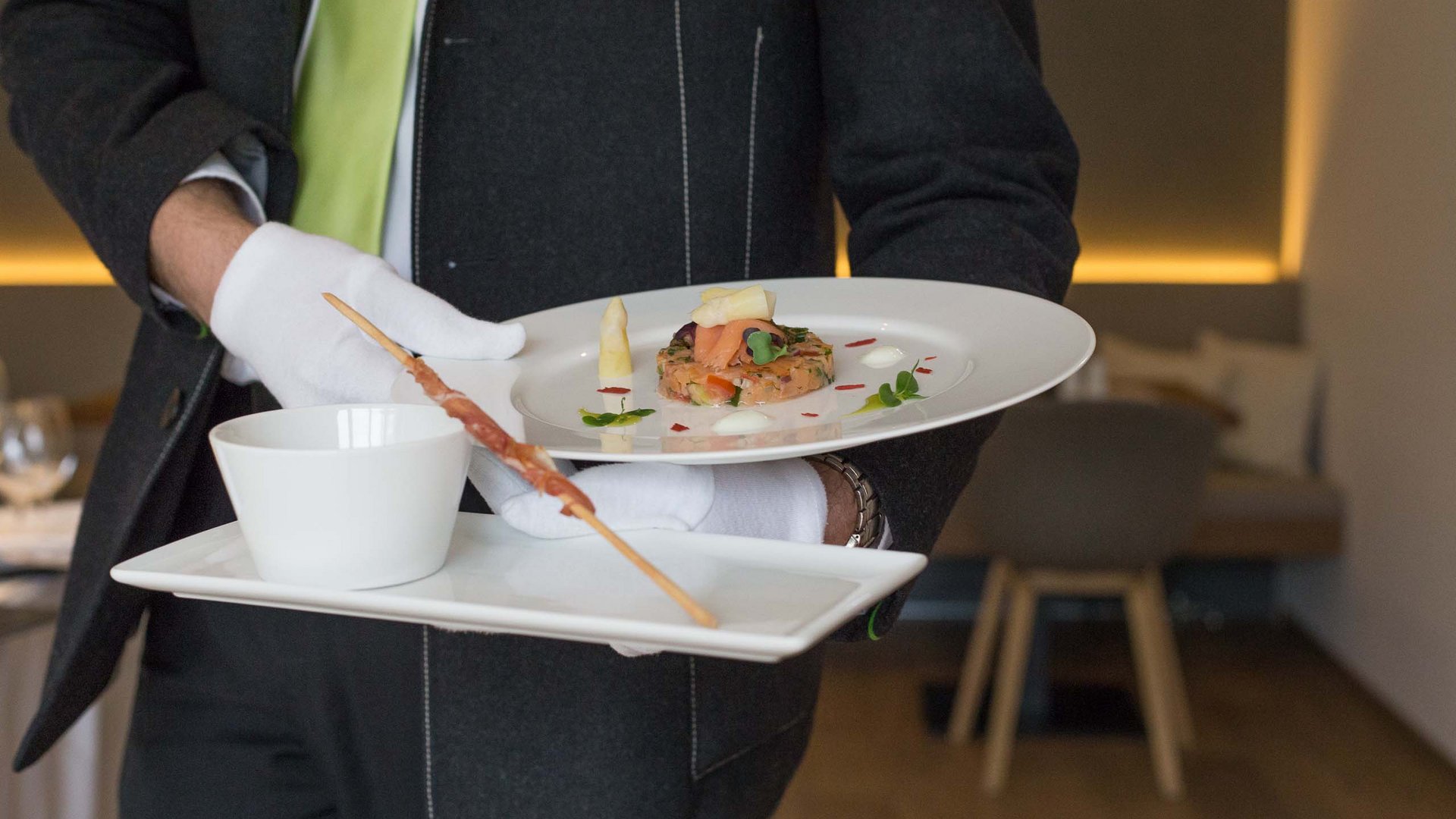 Ihr Restaurant in Garmisch mit Panoramablick Ihr Restaurant in Garmisch mit Panoramablick