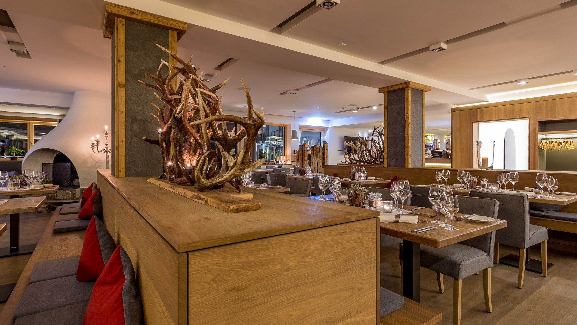 Ihr Restaurant in Garmisch mit Panoramablick Ihr Restaurant in Garmisch mit Panoramablick